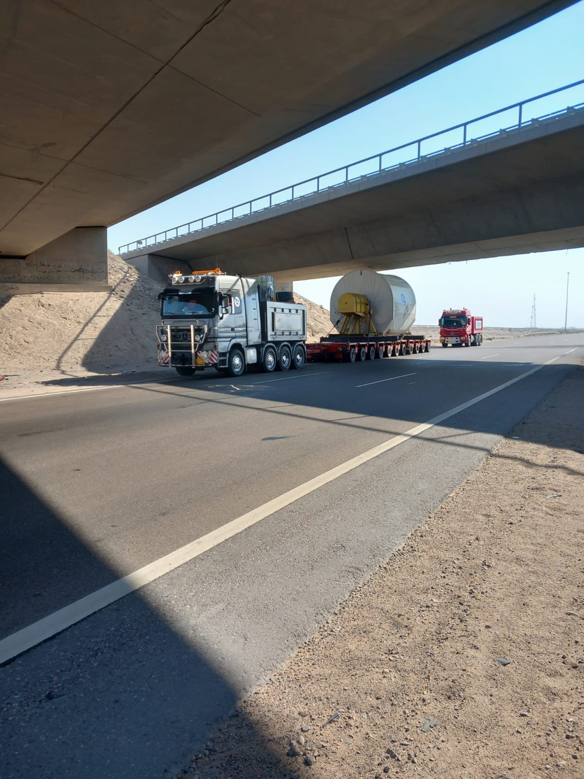 Transport heavy cargo to the Anbar Power Station